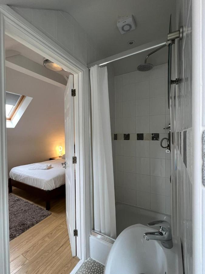 ลีไซด์ โฮเทล Hotel ลูตัน ภายนอก รูปภาพ