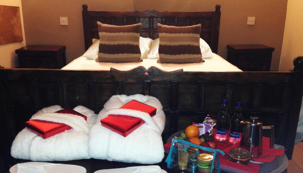 ลีไซด์ โฮเทล Hotel ลูตัน ภายนอก รูปภาพ